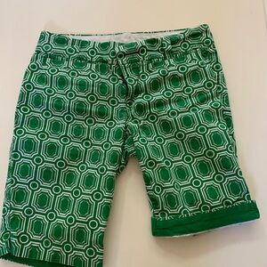 Old Navy Women's Green Patterned Bermudas